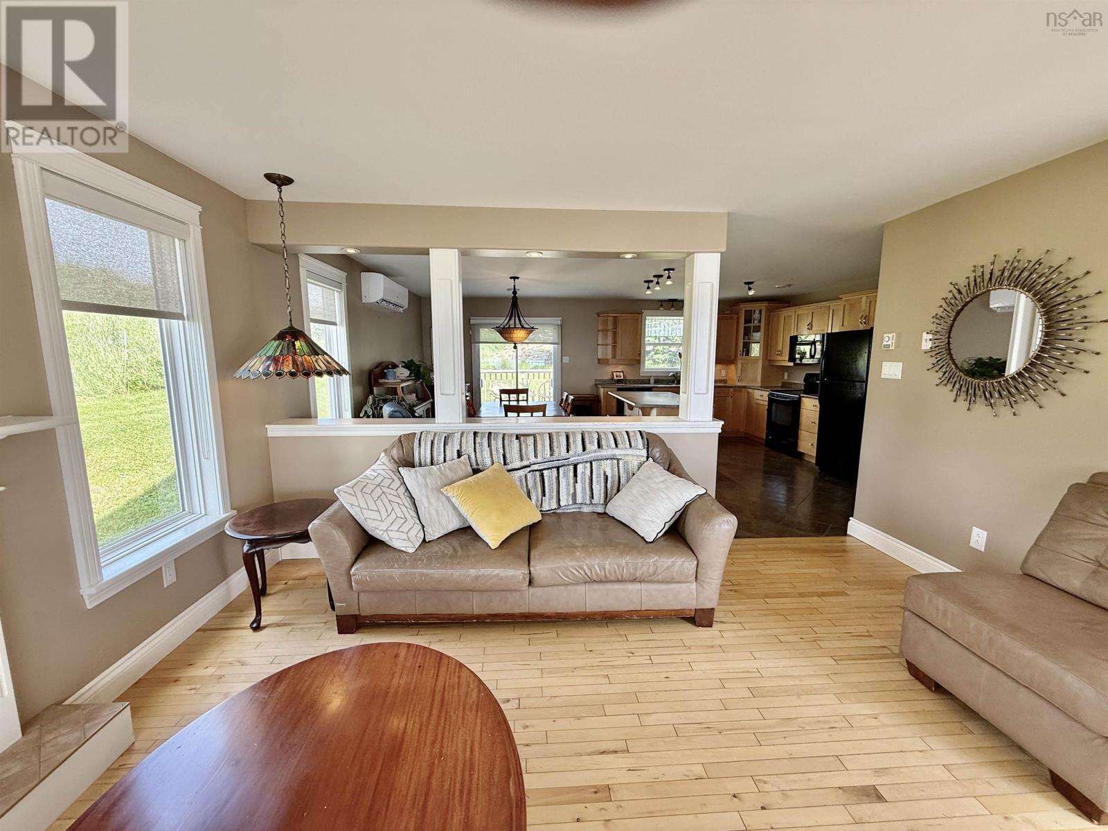 583 Veterans Memorial Drive, Arichat, Nova Scotia  B0E 1A0 - Photo 8 - 202516865