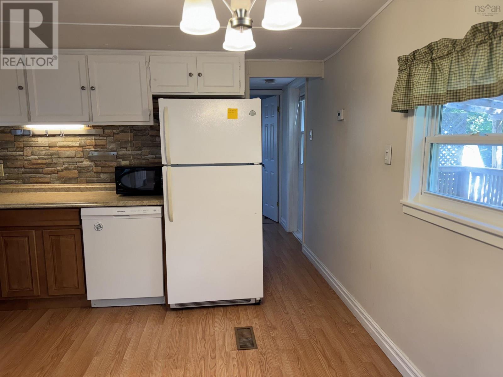 944 Pictou Road, East Mountain, Nova Scotia  B6L 2N5 - Photo 8 - 202519968