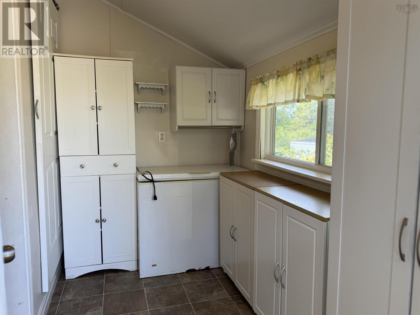 944 Pictou Road, East Mountain, Nova Scotia  B6L 2N5 - Photo 5 - 202519968