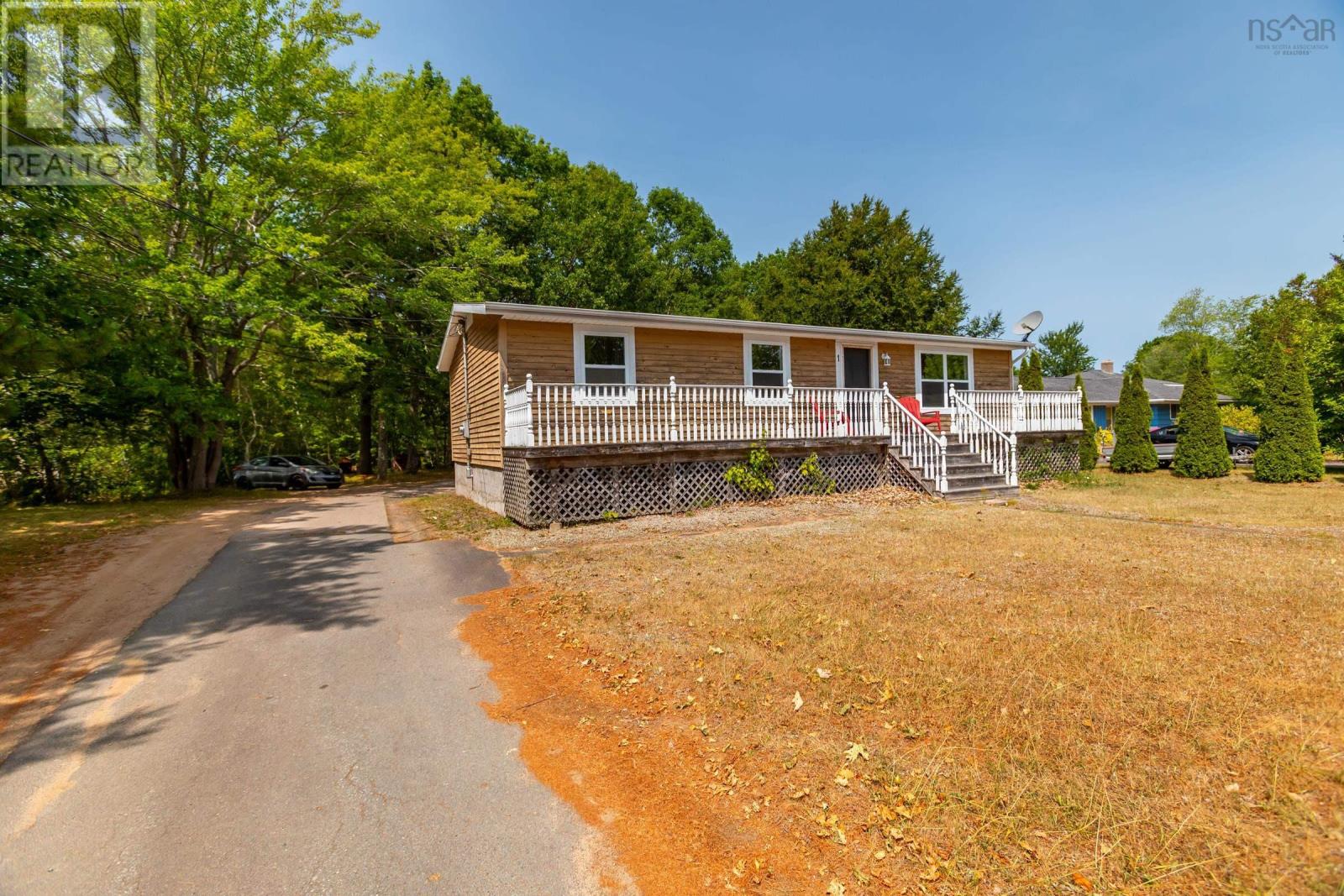 1 Pinecrest Drive, Middleton, Nova Scotia