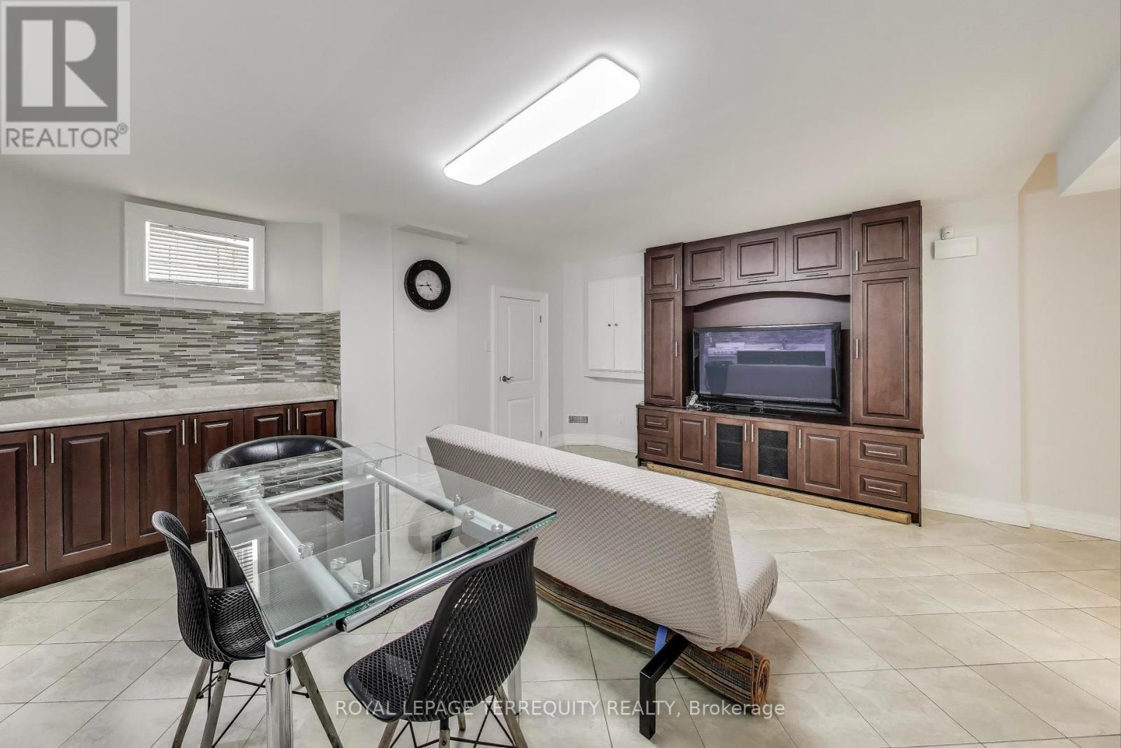 1150 Broadview Avenue, Toronto, Ontario  M4K 2S5 - Photo 5 - E12337471
