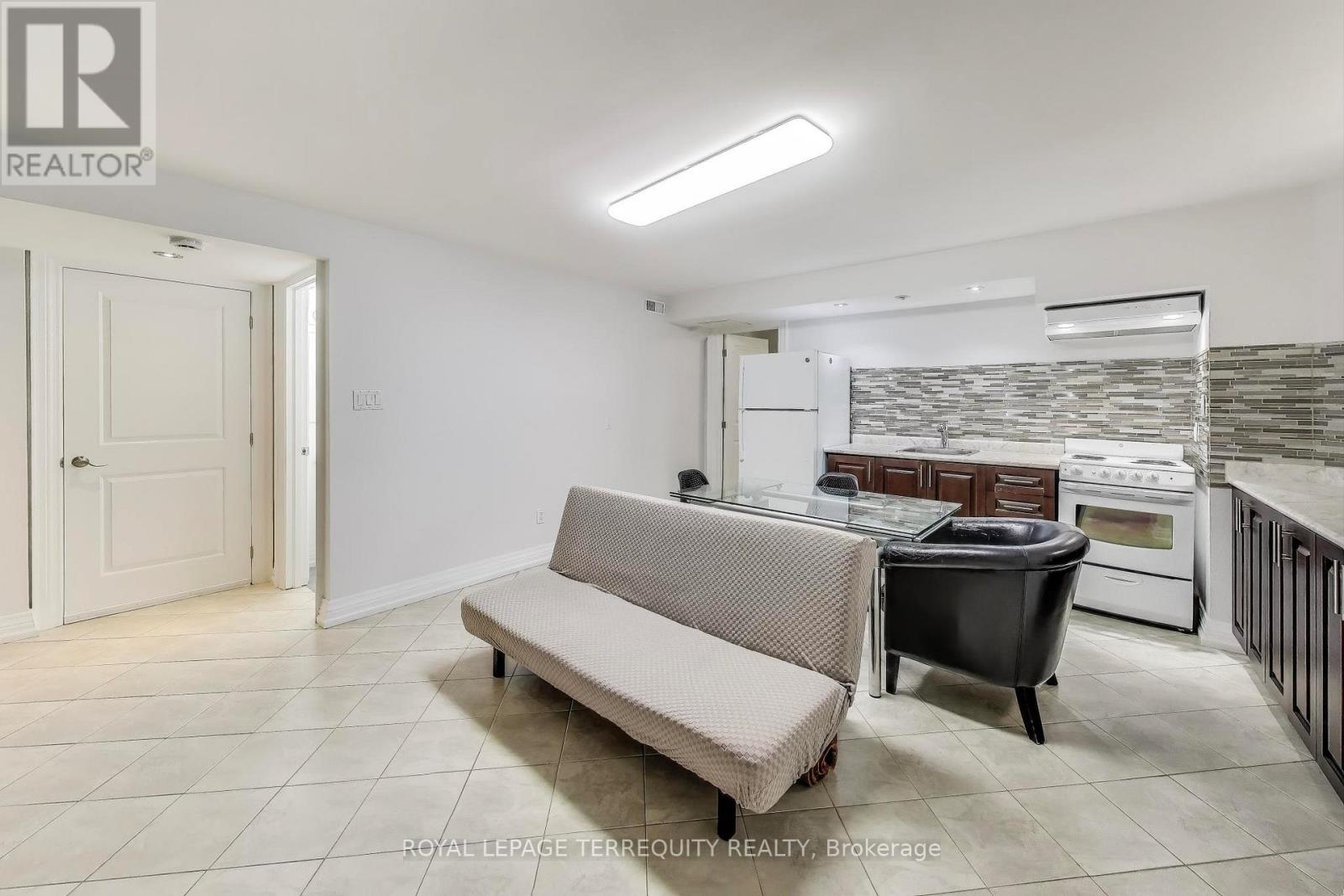 1150 Broadview Avenue, Toronto, Ontario  M4K 2S5 - Photo 7 - E12337471
