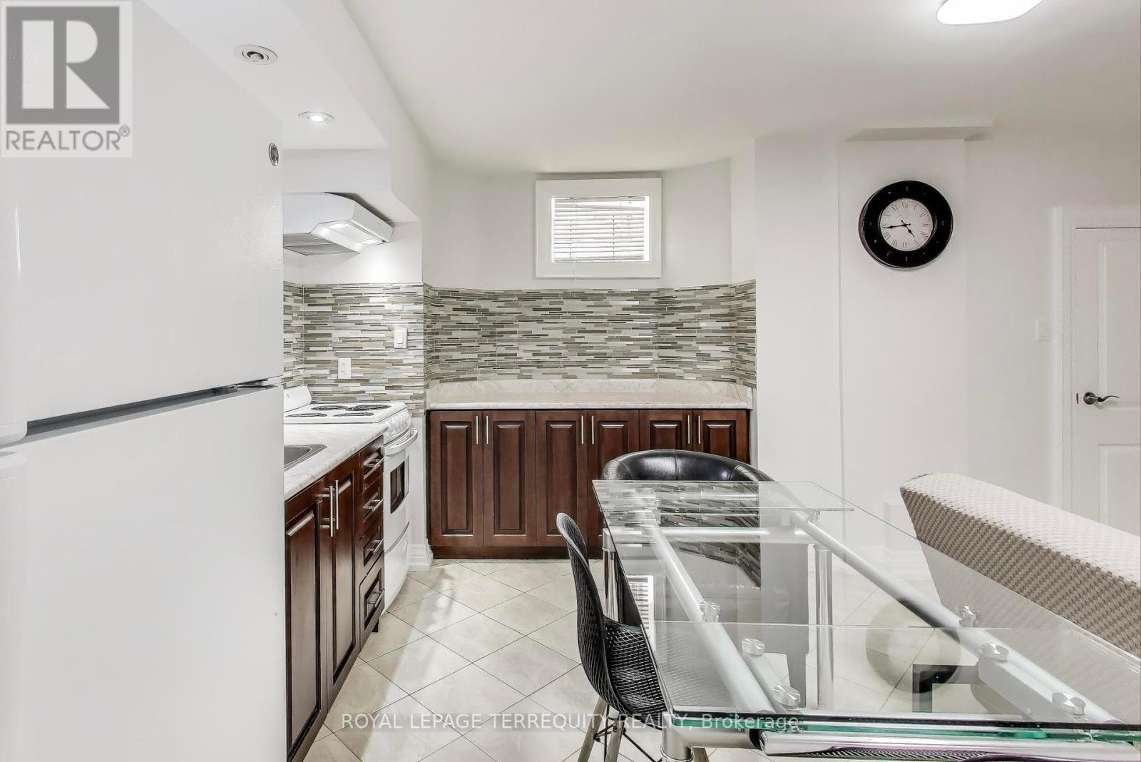 1150 Broadview Avenue, Toronto, Ontario  M4K 2S5 - Photo 9 - E12337471
