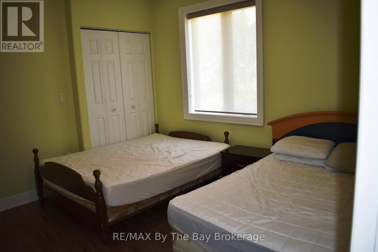 332 Coastline Drive, Wasaga Beach, Ontario  L9Z 2M4 - Photo 6 - S12337504