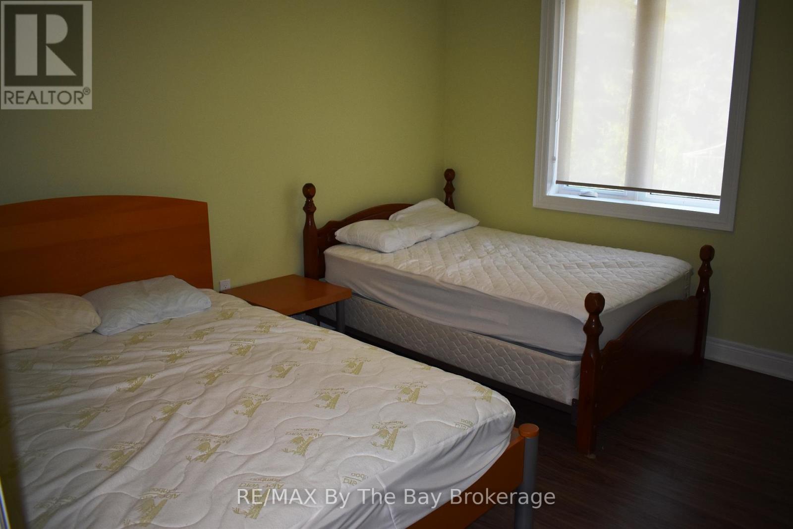 332 Coastline Drive, Wasaga Beach, Ontario  L9Z 2M4 - Photo 7 - S12337504