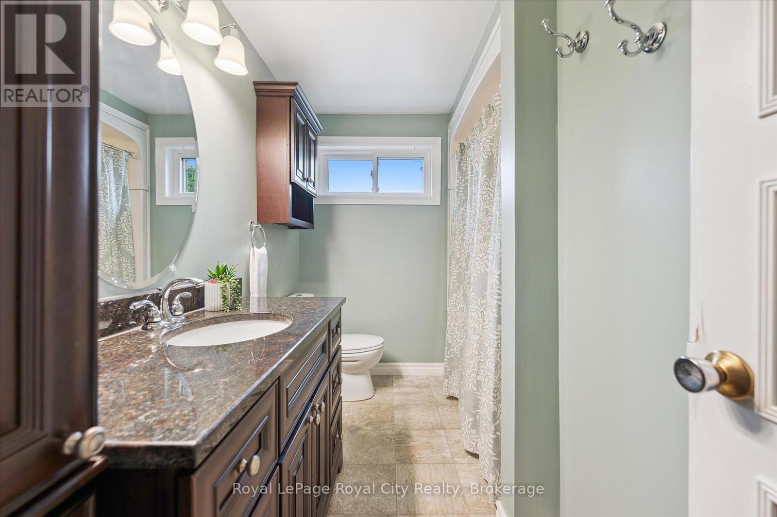 47 Argyle Drive, Guelph, Ontario  N1G 2P4 - Photo 35 - X12337531