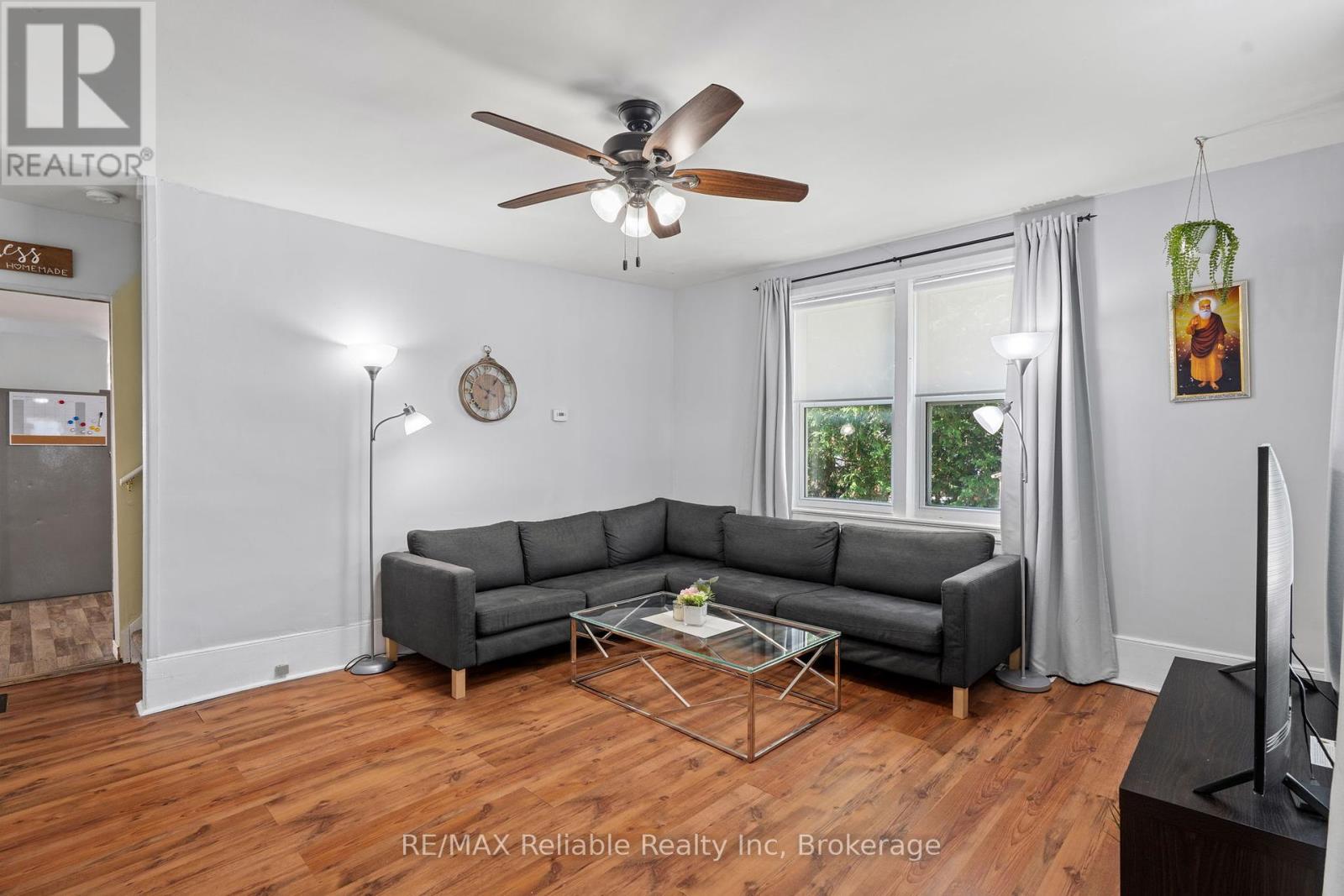 42 West William Street, Huron East, Ontario  N0K 1W0 - Photo 5 - X12337580