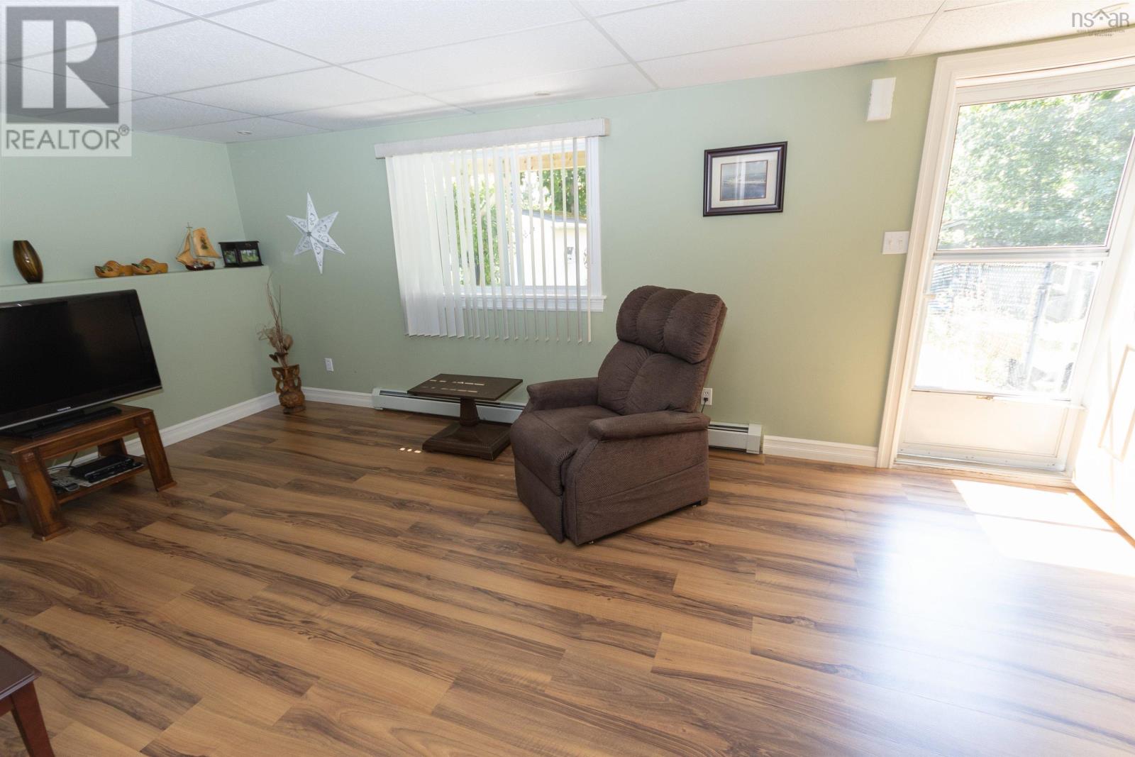 100 Lancaster Drive, Dartmouth, Nova Scotia  B3A 4X8 - Photo 31 - 202520264
