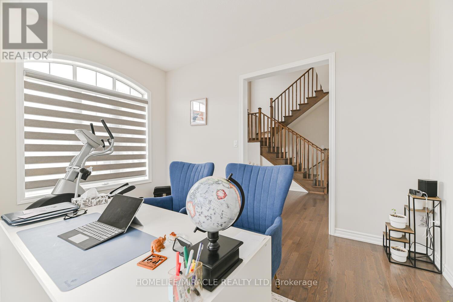 9 Bavenden Crescent, Brampton, Ontario  L6X 0J8 - Photo 8 - W12337444