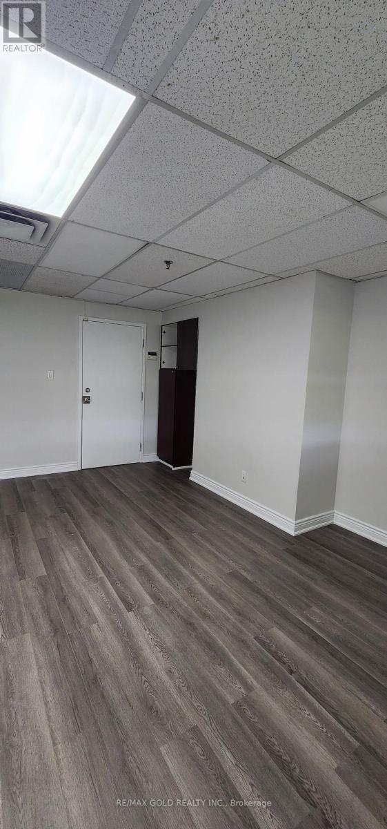 208 - 7071 Airport Road, Mississauga, Ontario  L4T 4J3 - Photo 5 - W12337450