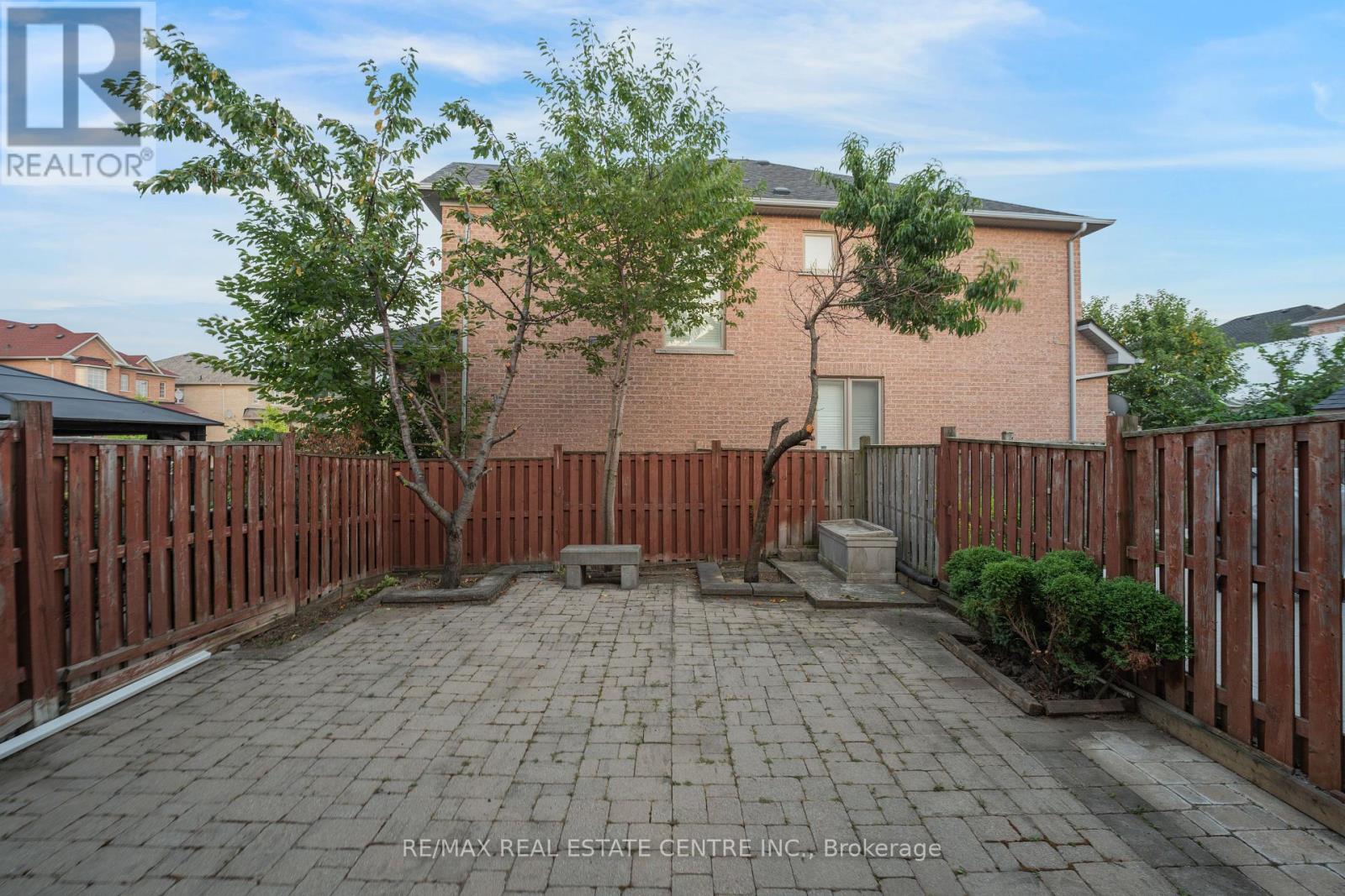 9 Amethyst Circle S, Brampton, Ontario  L6P 0Z7 - Photo 34 - W12334931
