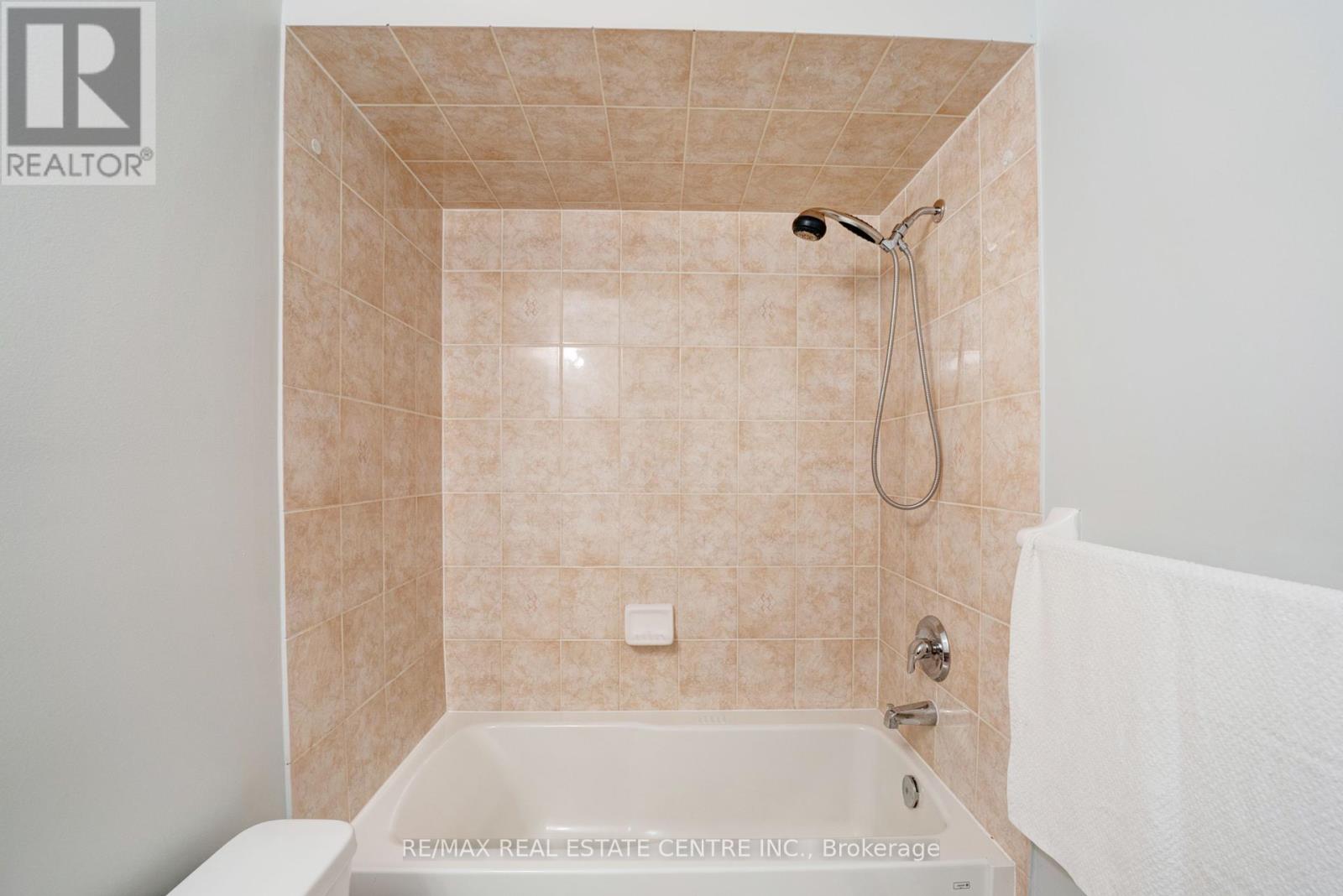 9 Amethyst Circle S, Brampton, Ontario  L6P 0Z7 - Photo 22 - W12334931