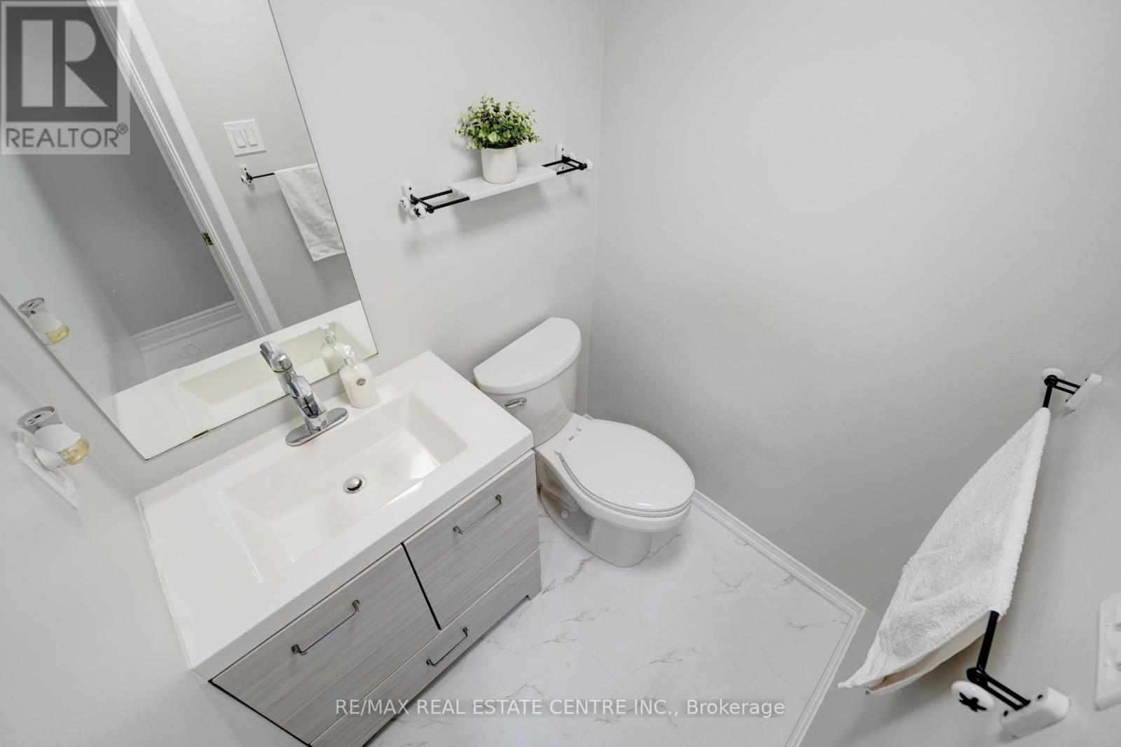 9 Amethyst Circle S, Brampton, Ontario  L6P 0Z7 - Photo 13 - W12334931