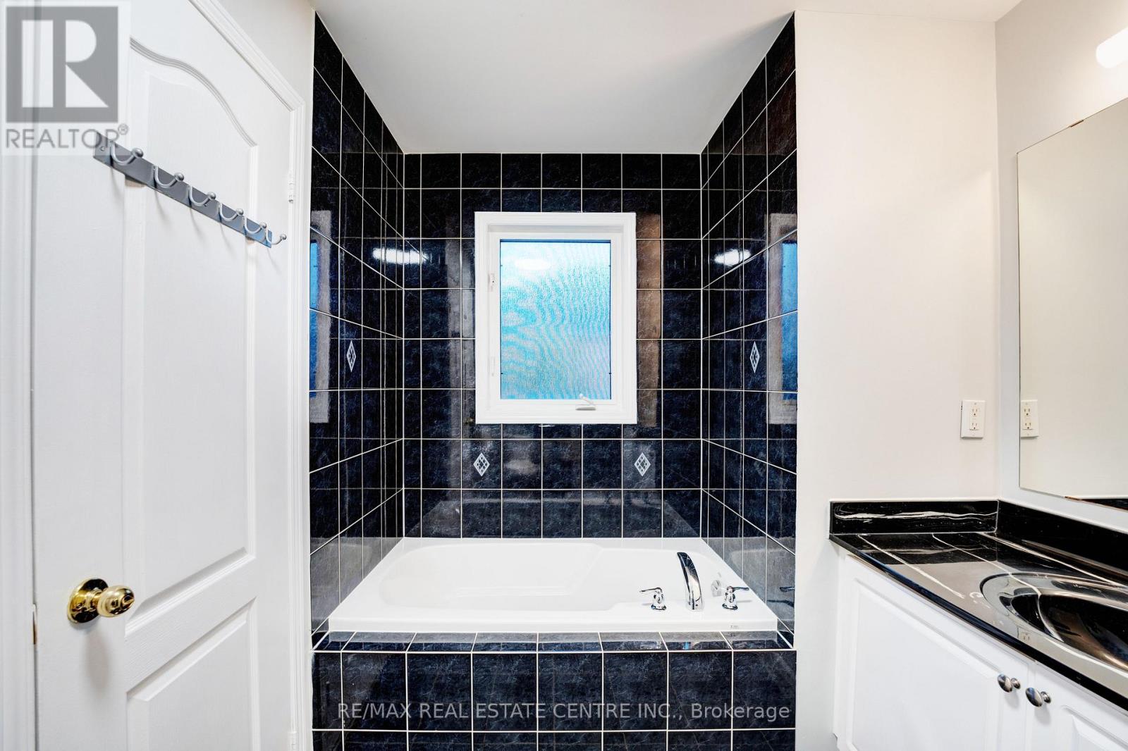 9 Amethyst Circle S, Brampton, Ontario  L6P 0Z7 - Photo 29 - W12334931