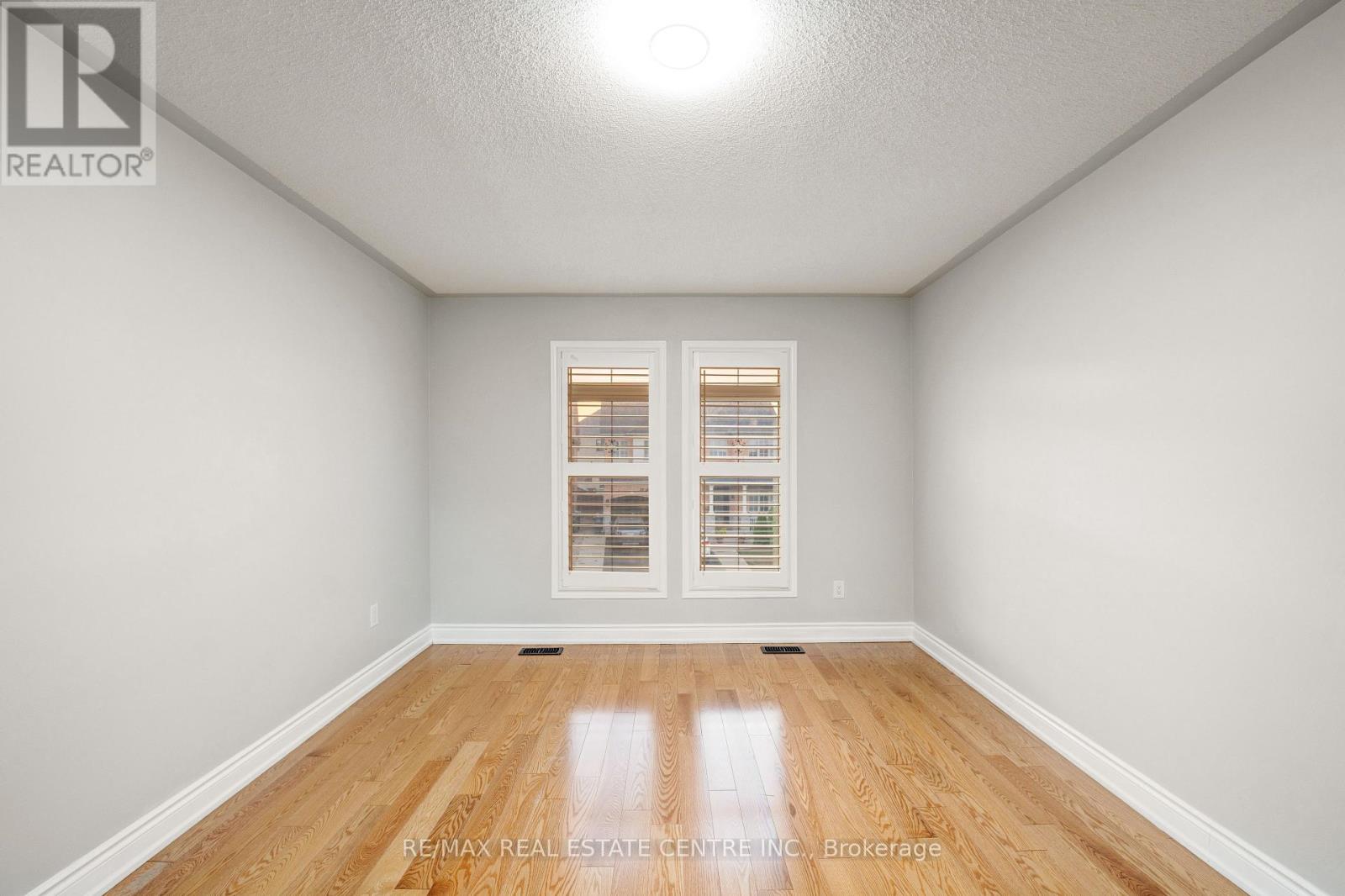 9 Amethyst Circle S, Brampton, Ontario  L6P 0Z7 - Photo 14 - W12334931