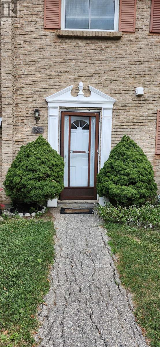 24 - 166 Southdale Road W, London South, Ontario  N6J 2J1 - Photo 2 - X12337448