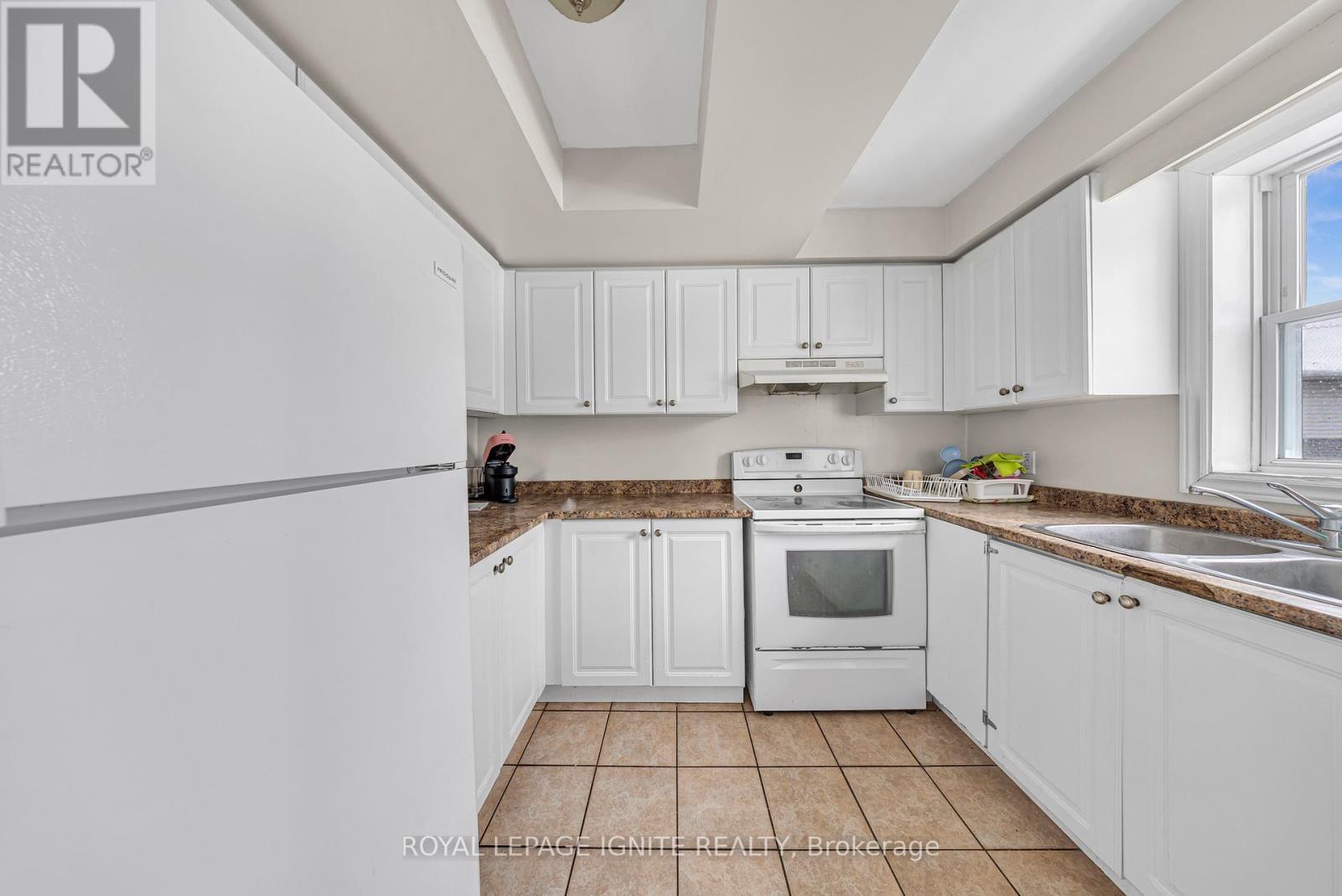 Property at 327 SPRUCE STREET image 4