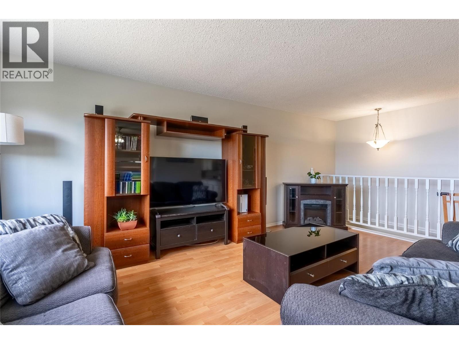 Property at 399 WADDINGTON Drive image 4