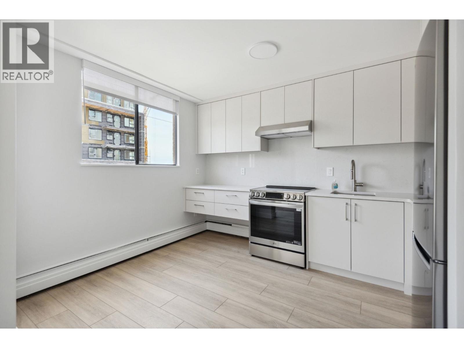 306 145 St. Georges Avenue, North Vancouver, British Columbia  V7L 3G8 - Photo 11 - R3035384