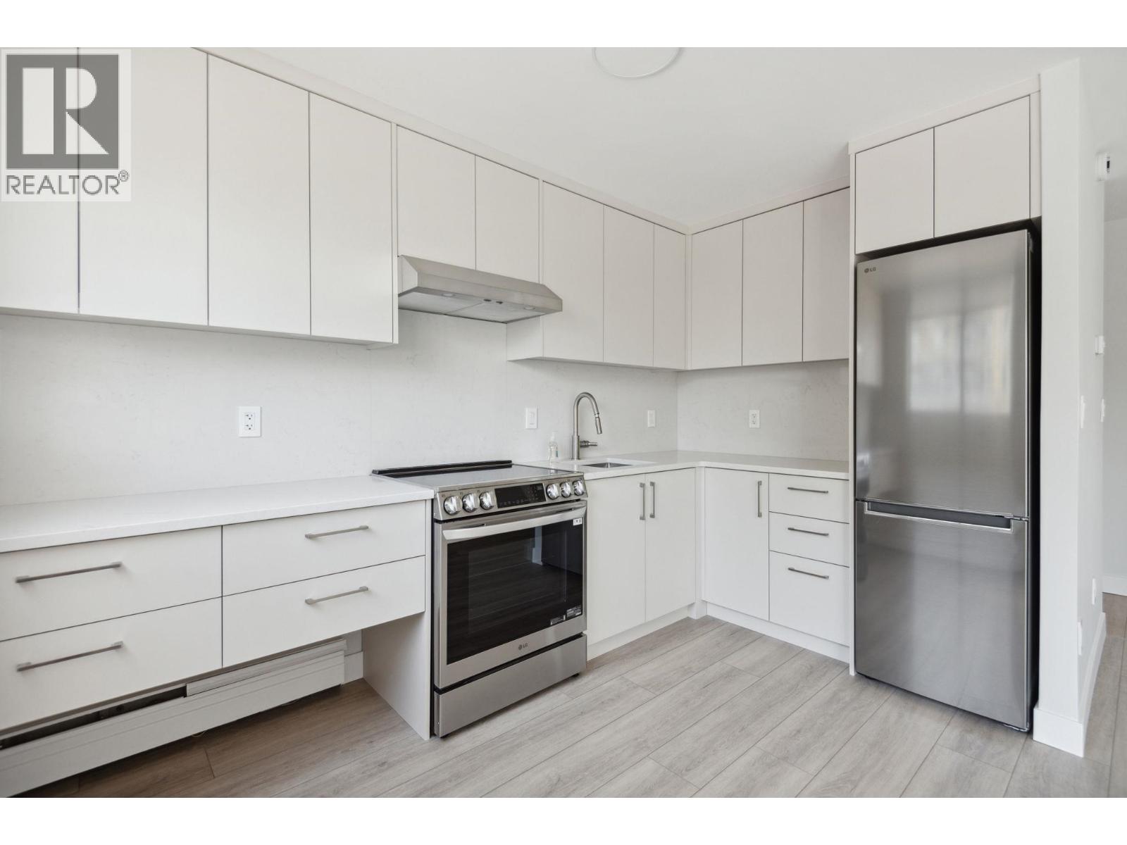306 145 St. Georges Avenue, North Vancouver, British Columbia  V7L 3G8 - Photo 12 - R3035384