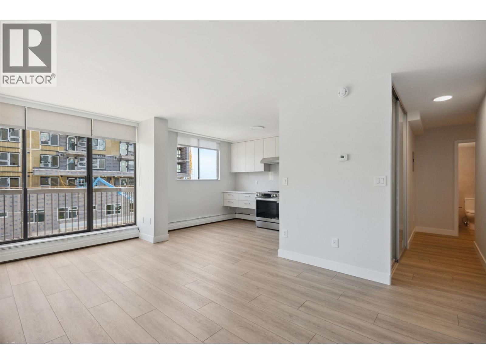 306 145 St. Georges Avenue, North Vancouver, British Columbia  V7L 3G8 - Photo 7 - R3035384