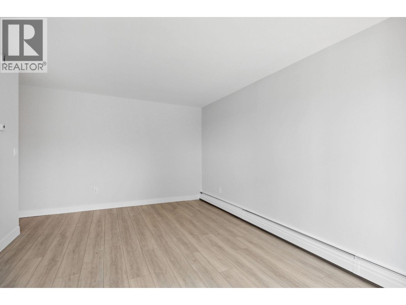 306 145 St. Georges Avenue, North Vancouver, British Columbia  V7L 3G8 - Photo 6 - R3035384