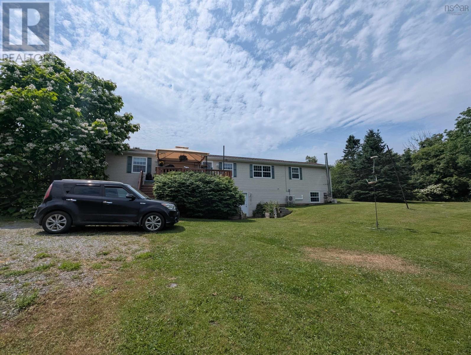 13131 Highway 215, East Hants, Nova Scotia  B0N 2H0 - Photo 9 - 202519928