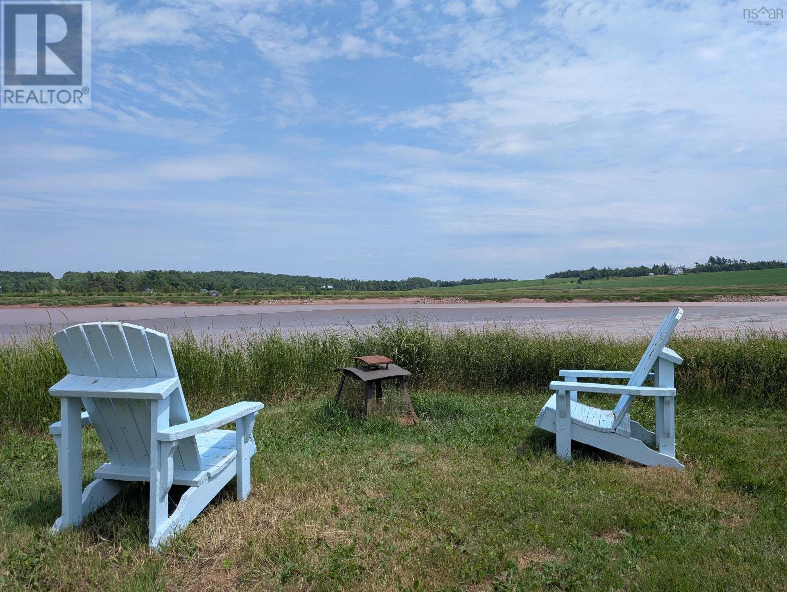 13131 Highway 215, East Hants, Nova Scotia  B0N 2H0 - Photo 2 - 202519928