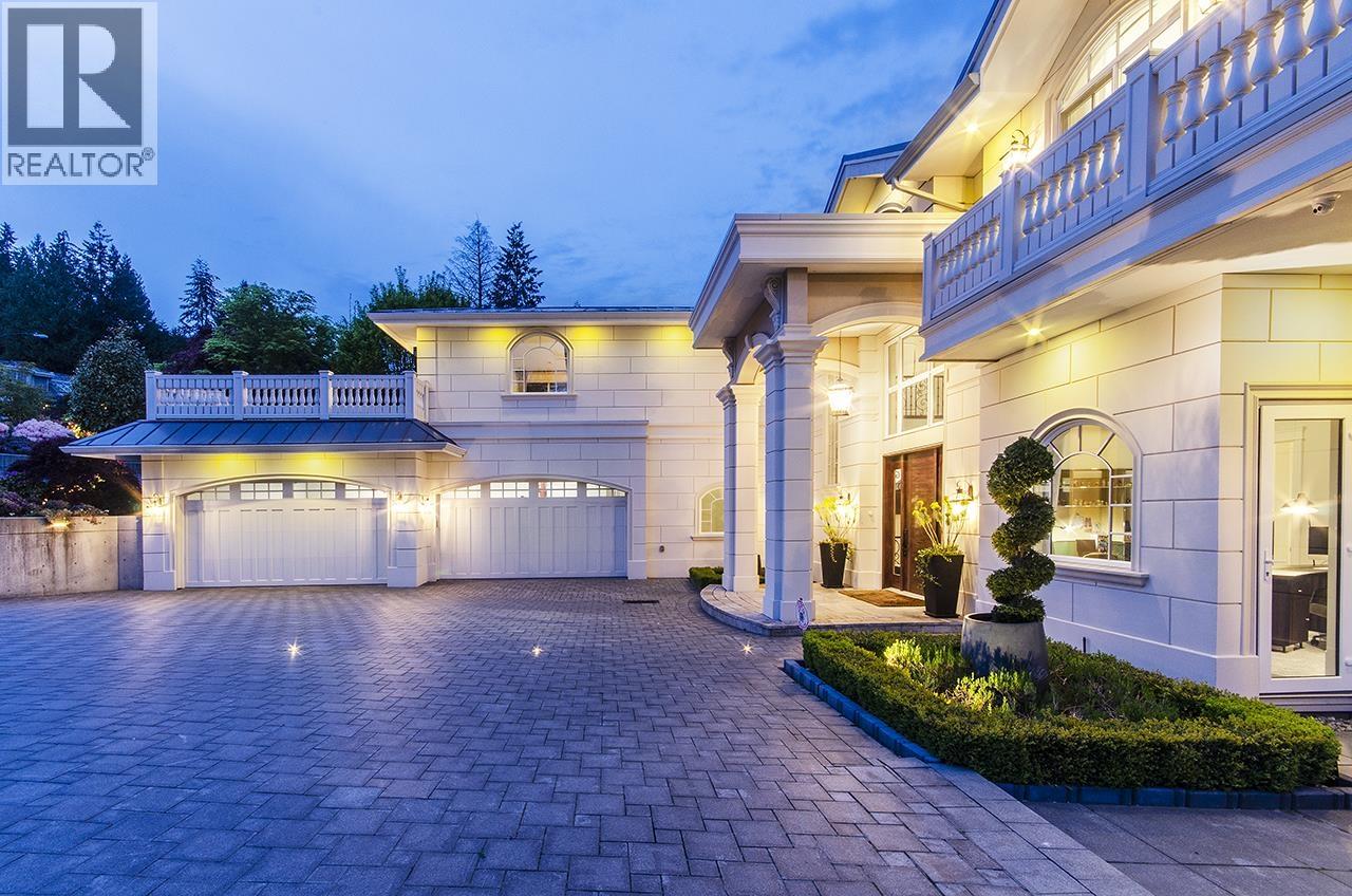 Property at 890 KENWOOD ROAD image 3