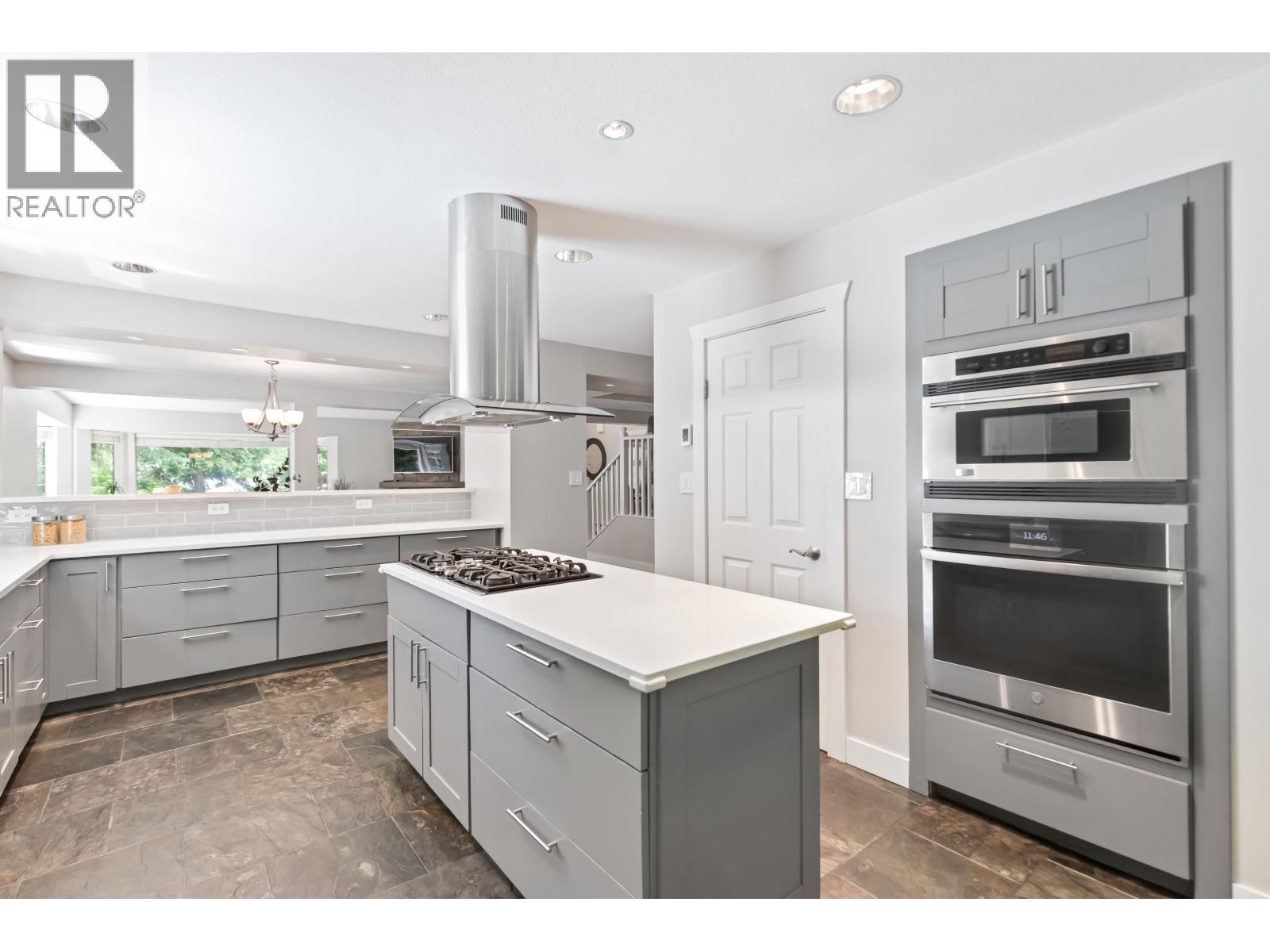 27740 Sayers Crescent, Maple Ridge, British Columbia  V2W 1N4 - Photo 10 - R3018946
