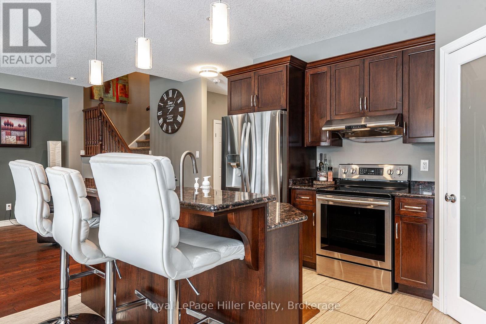 13 Brown Street, Stratford, Ontario  N5A 0B8 - Photo 13 - X12218563