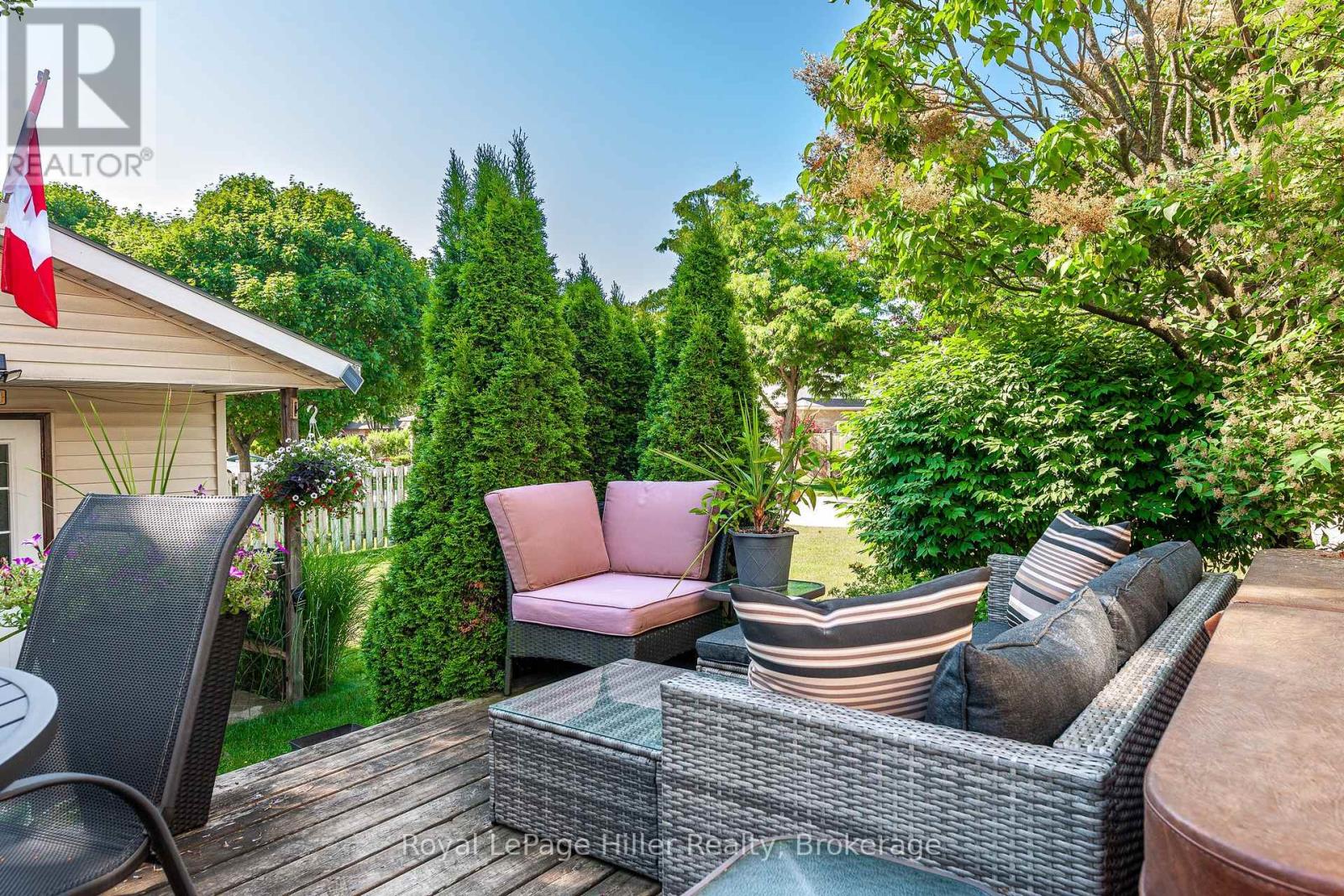 421 Greenwood Drive, Stratford, Ontario  N5A 7S7 - Photo 42 - X12260100
