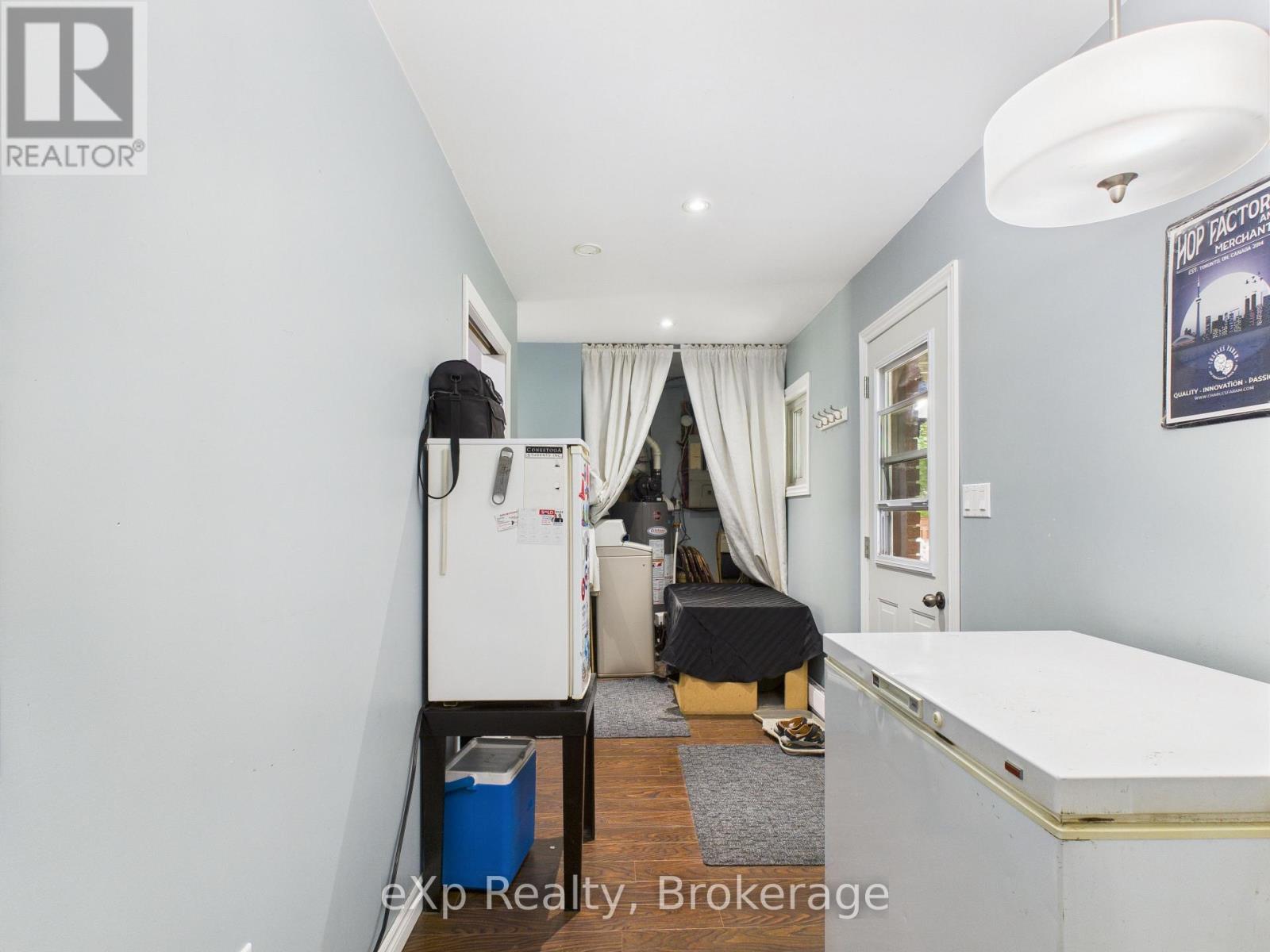 11 George Street, Brockton, Ontario  N0G 2V0 - Photo 11 - X12277444