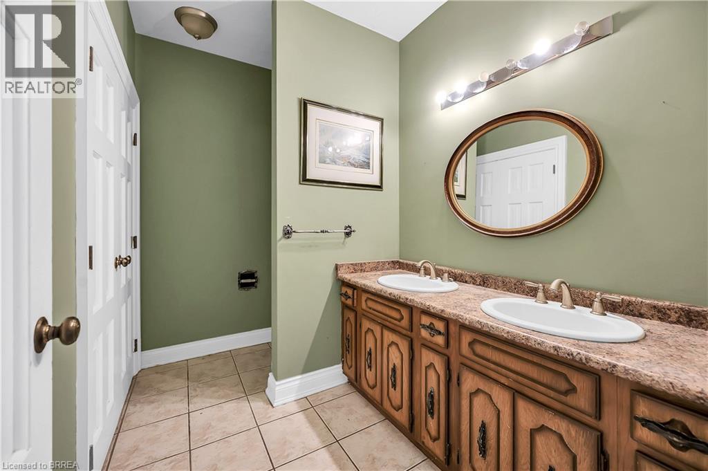 10 Fieldstone Circle, Brantford, Ontario  N3R 6S7 - Photo 34 - 40752247