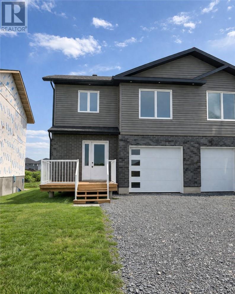 2951 Ruby Street, Chelmsford, Ontario  P0M 1L0 - Photo 1 - 2122470