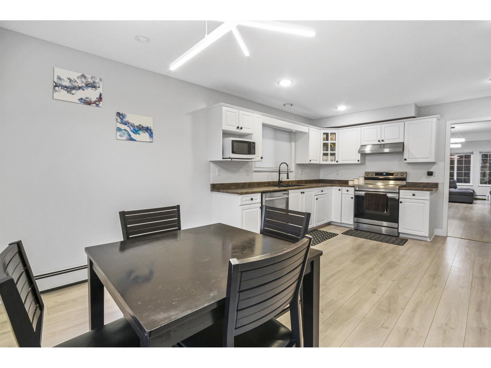 Property at 8213 152 STREET image 2