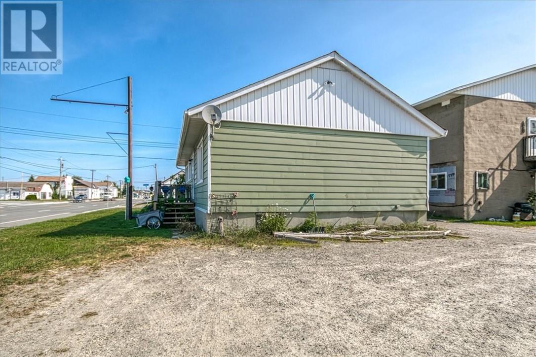 307 Albert Street, Espanola, Ontario  P5E 1H1 - Photo 4 - 2124072