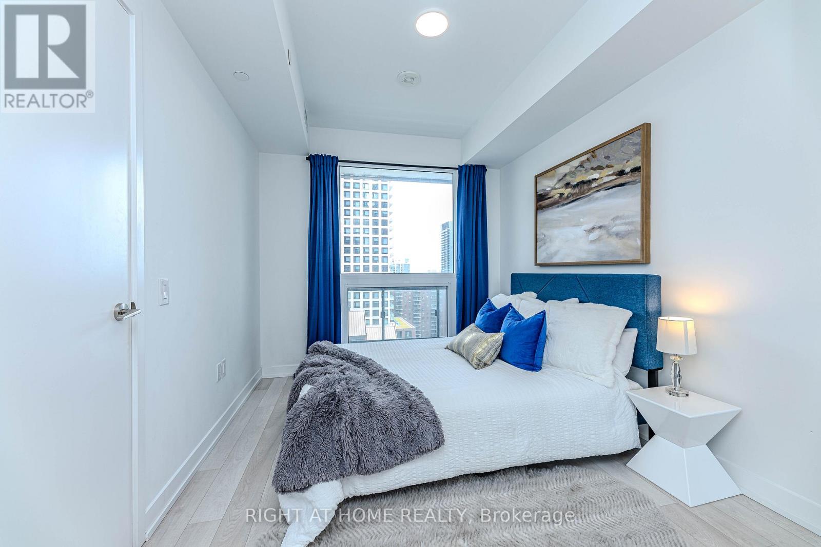 1301 - 39 Roehampton Avenue, Toronto, Ontario  M4P 0G1 - Photo 11 - C12337560