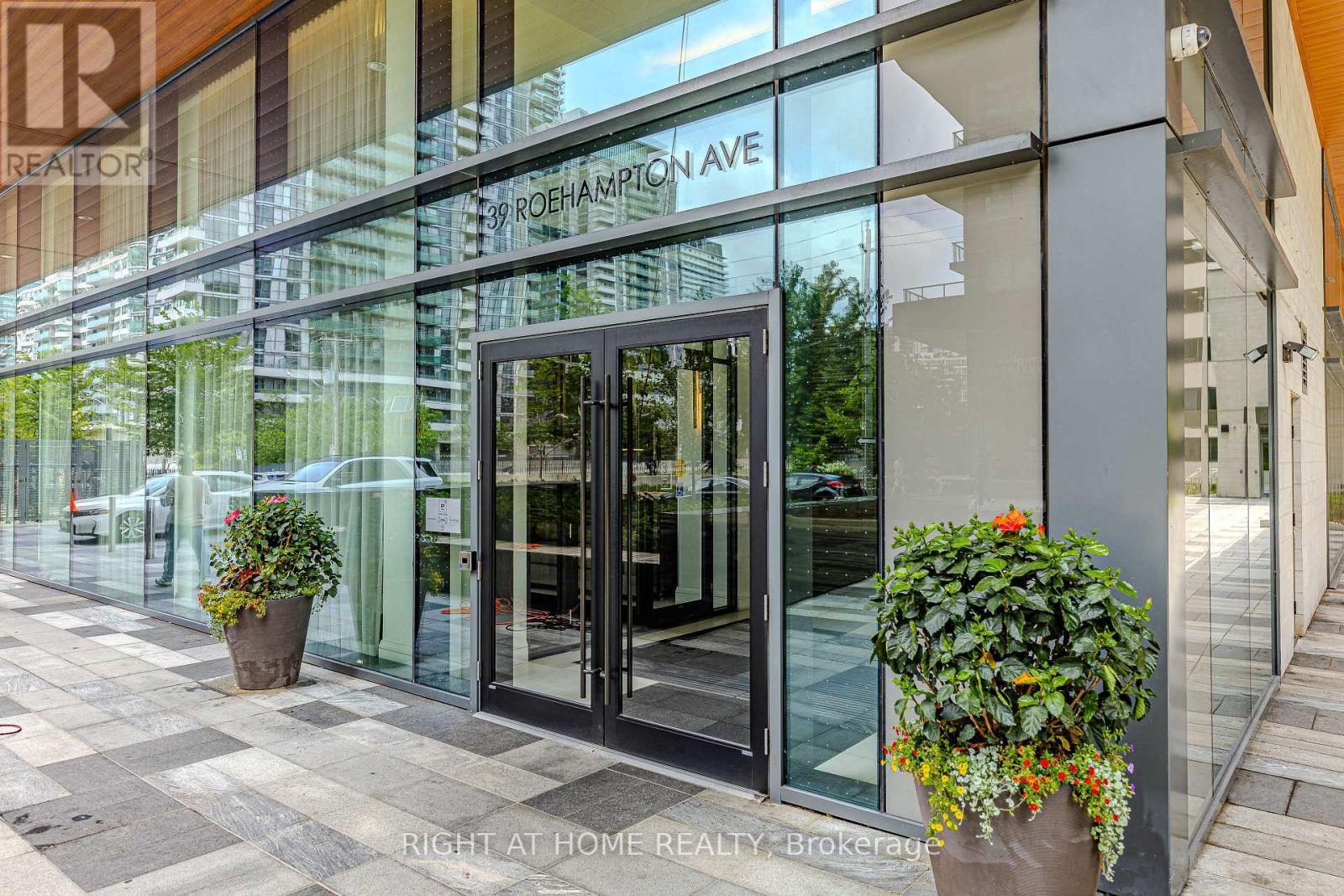 1301 - 39 Roehampton Avenue, Toronto, Ontario  M4P 0G1 - Photo 27 - C12337560