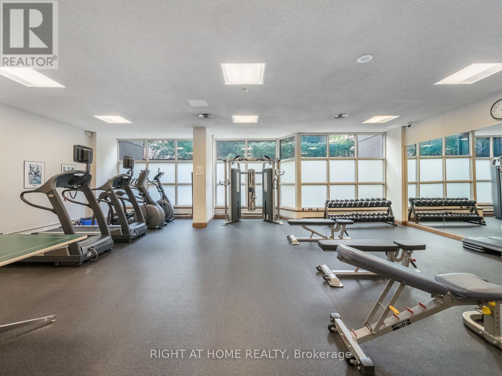 1403 - 130 Carlton Street E, Toronto, Ontario  M5A 4K3 - Photo 44 - C12337576