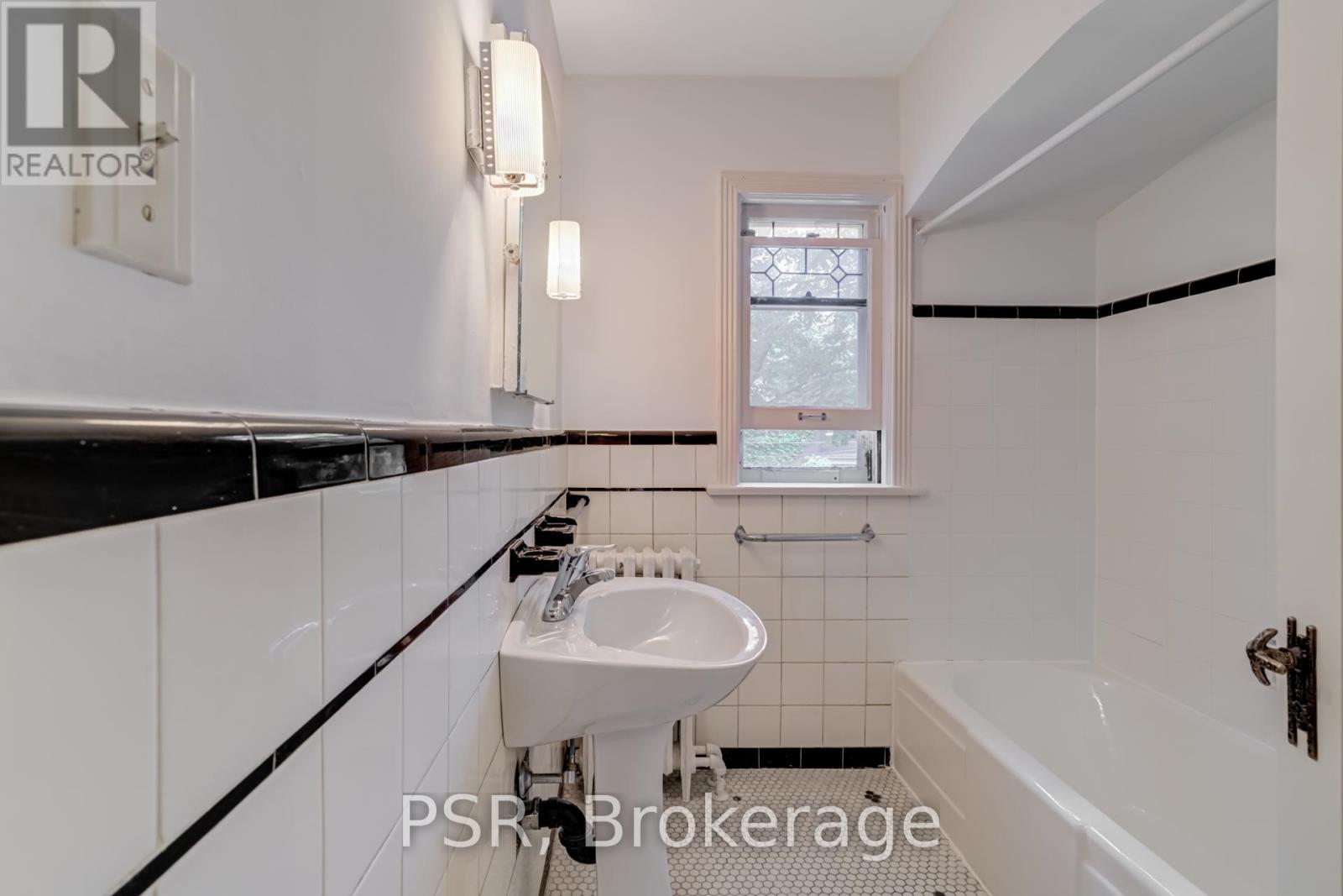 2 Aldbury Gardens, Toronto, Ontario  M4N 1B7 - Photo 22 - C12337662
