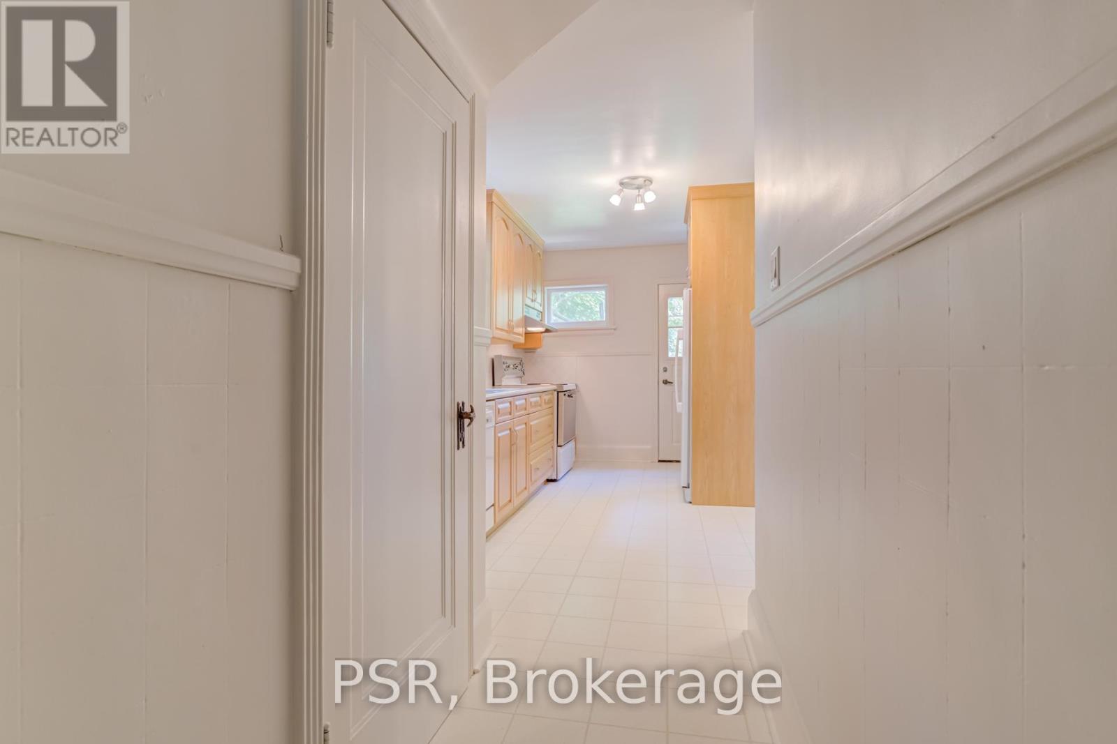 2 Aldbury Gardens, Toronto, Ontario  M4N 1B7 - Photo 6 - C12337662