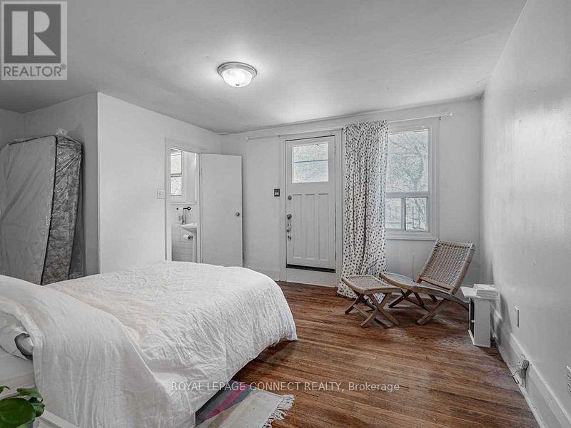 1107 Queen Street E, Toronto, Ontario  M4M 1K7 - Photo 18 - E12337627