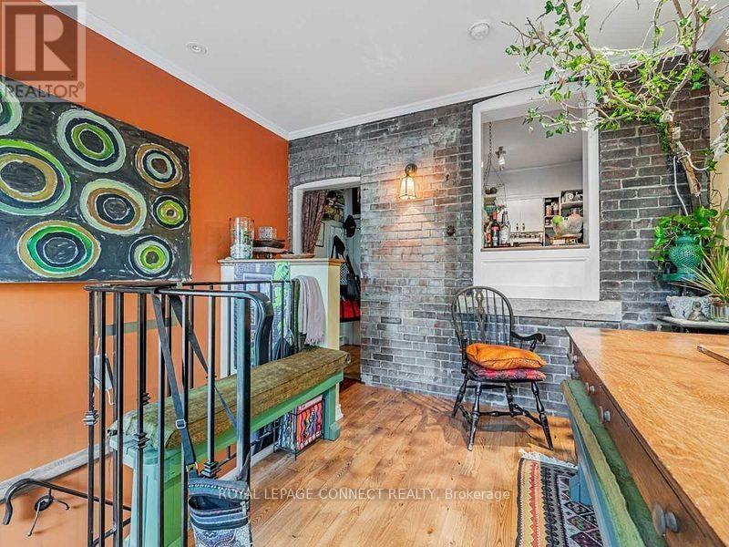 1107 Queen Street E, Toronto, Ontario  M4M 1K7 - Photo 6 - E12337627