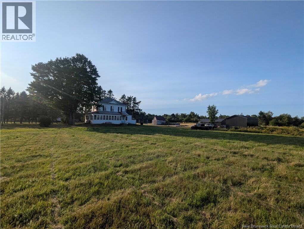 1686 Route 107, Williamsburg, New Brunswick  E6B 1W4 - Photo 3 - NB124610