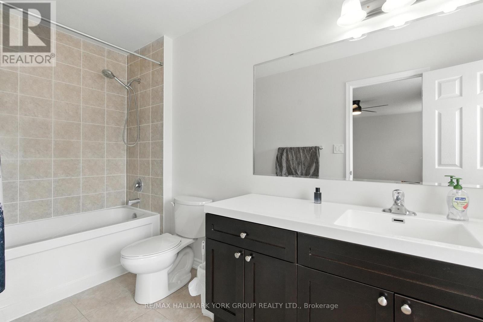 40 Hutt Crescent, Aurora, Ontario  L4G 0T3 - Photo 26 - N12337526