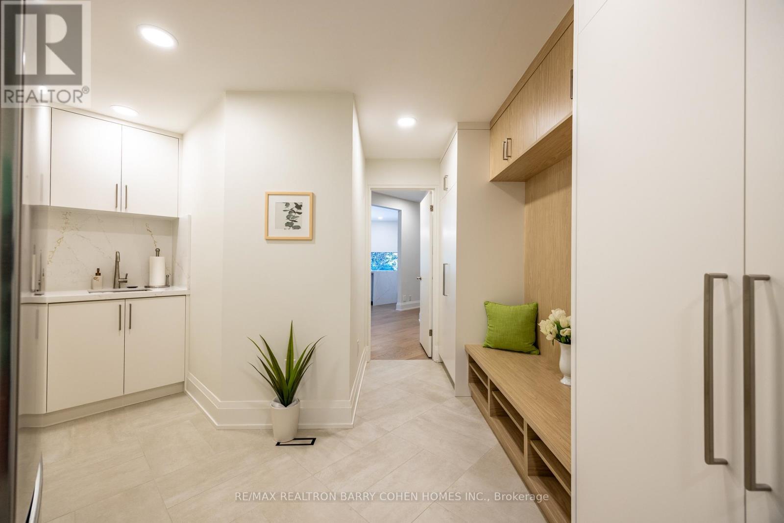 10 Penwood Crescent, Toronto, Ontario  M3B 2B9 - Photo 24 - C12317000