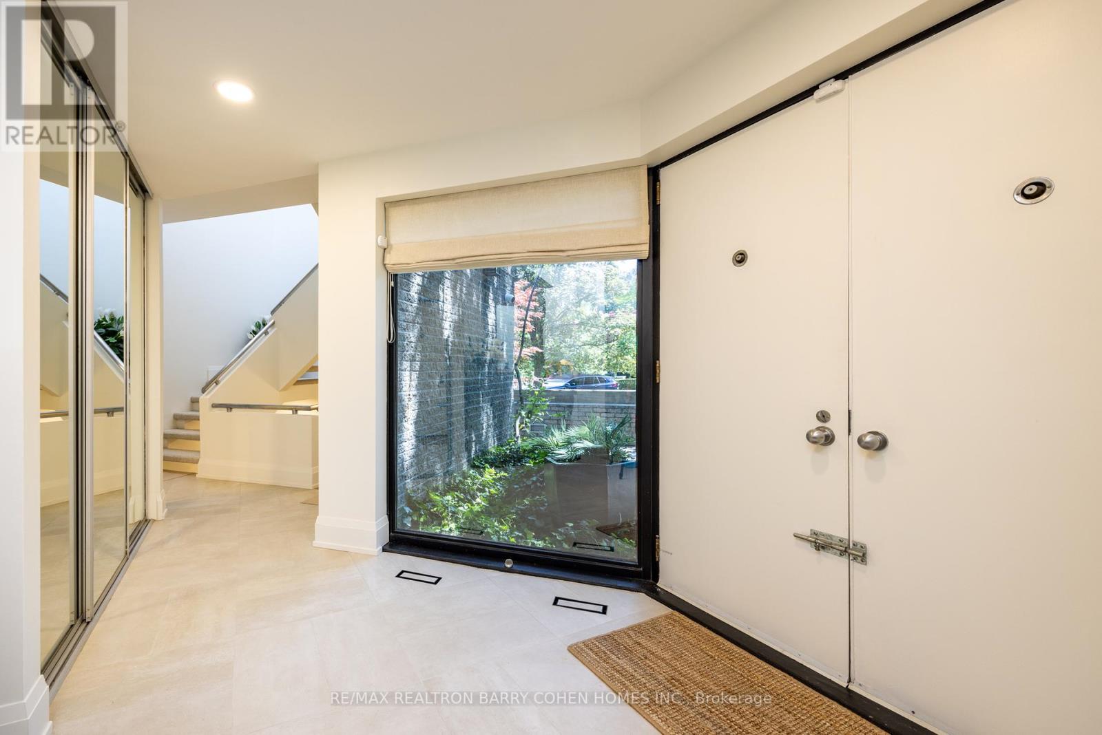 10 Penwood Crescent, Toronto, Ontario  M3B 2B9 - Photo 6 - C12317000