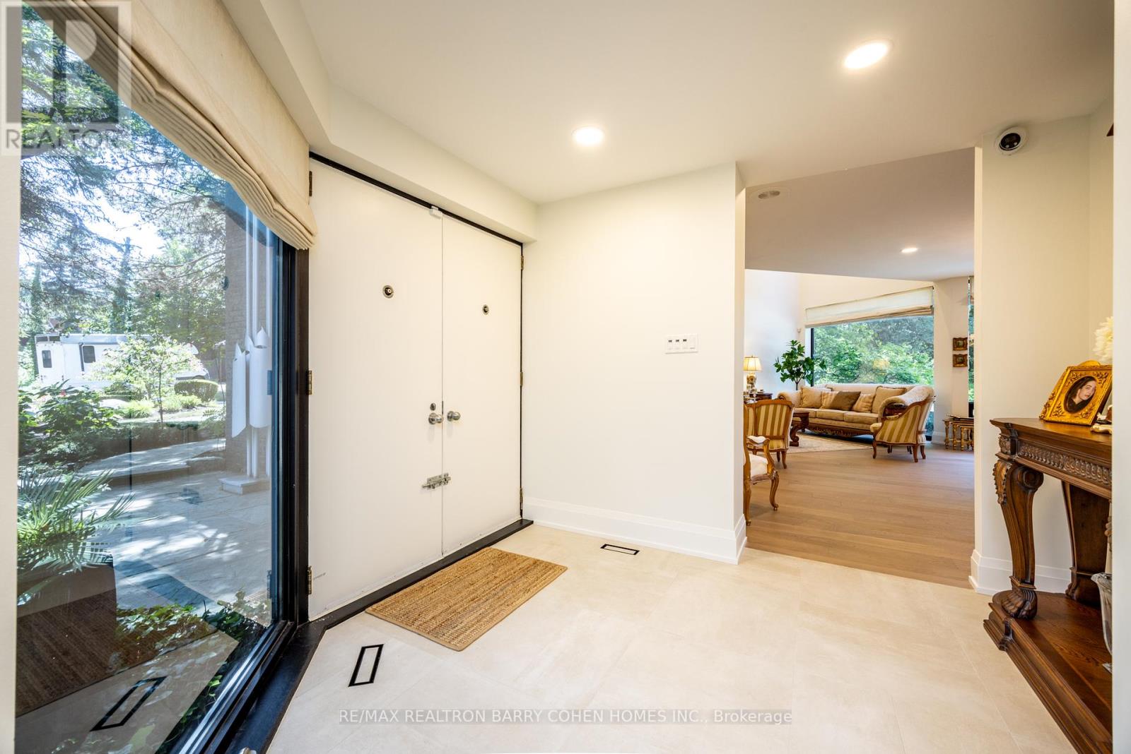10 Penwood Crescent, Toronto, Ontario  M3B 2B9 - Photo 9 - C12317000