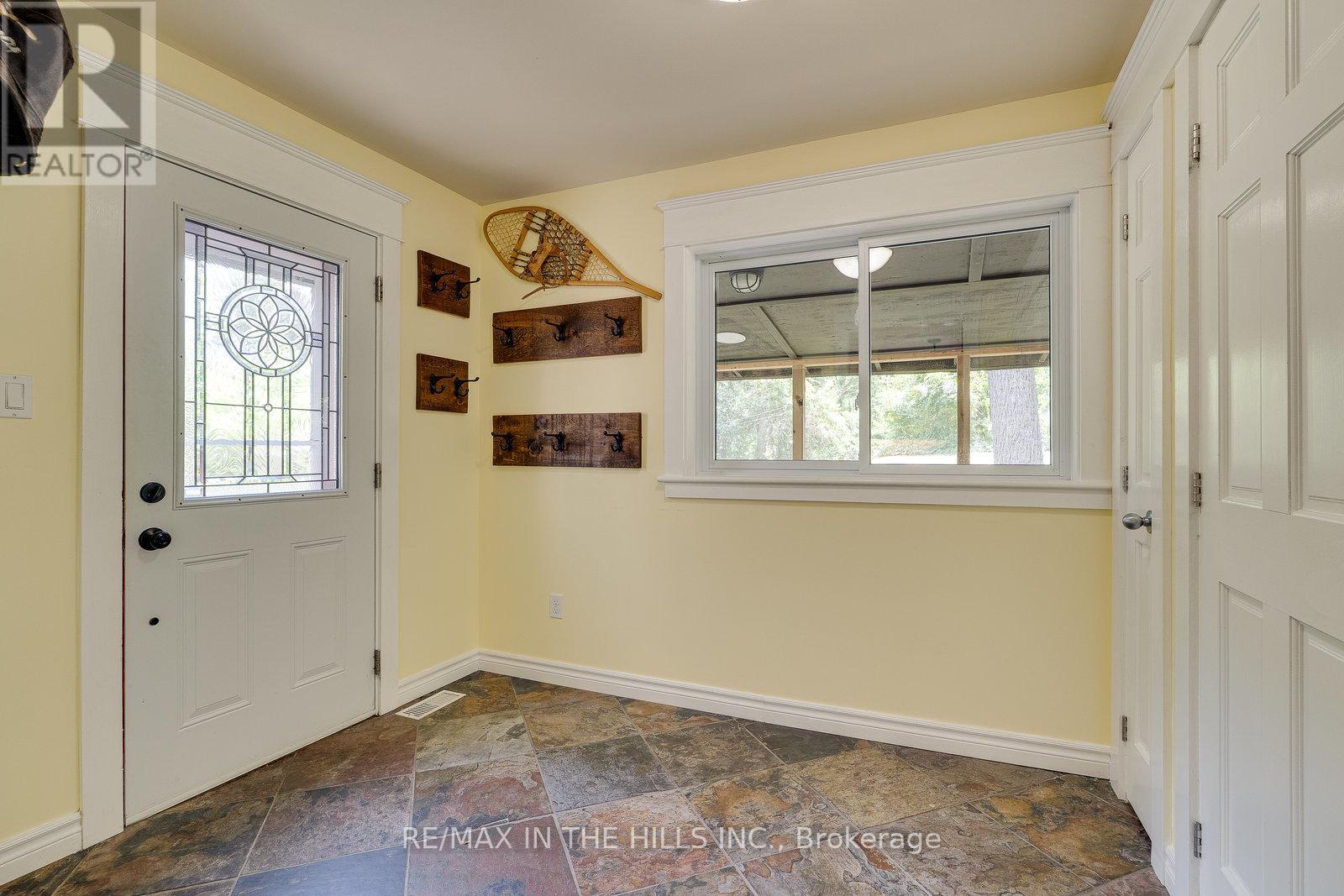 Property at 2651 FORKS OF THE CREDIT ROAD image 2
